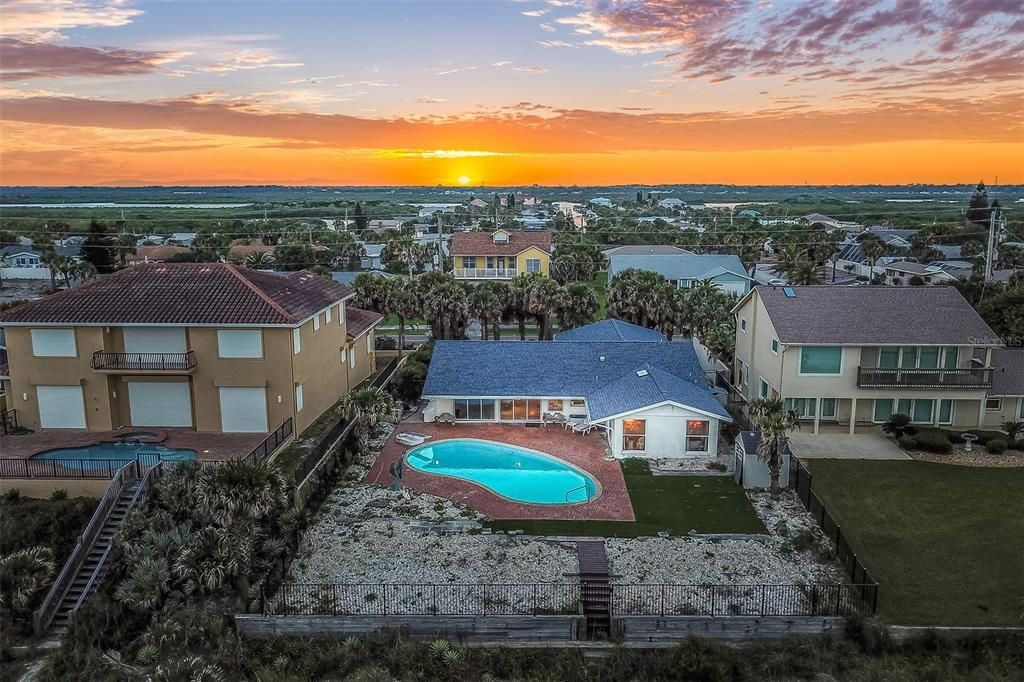 Recently Sold: $1,350,000 (4 beds, 3 baths, 2258 Square Feet)