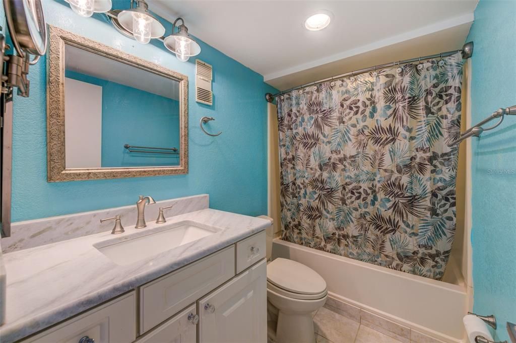 Недавно арендовано: $2,500 (2 спален, 2 ванн, 1175 Квадратных фут)