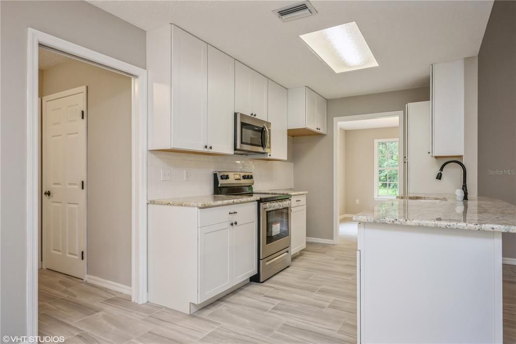 Recently Sold: $415,000 (3 beds, 2 baths, 1760 Square Feet)