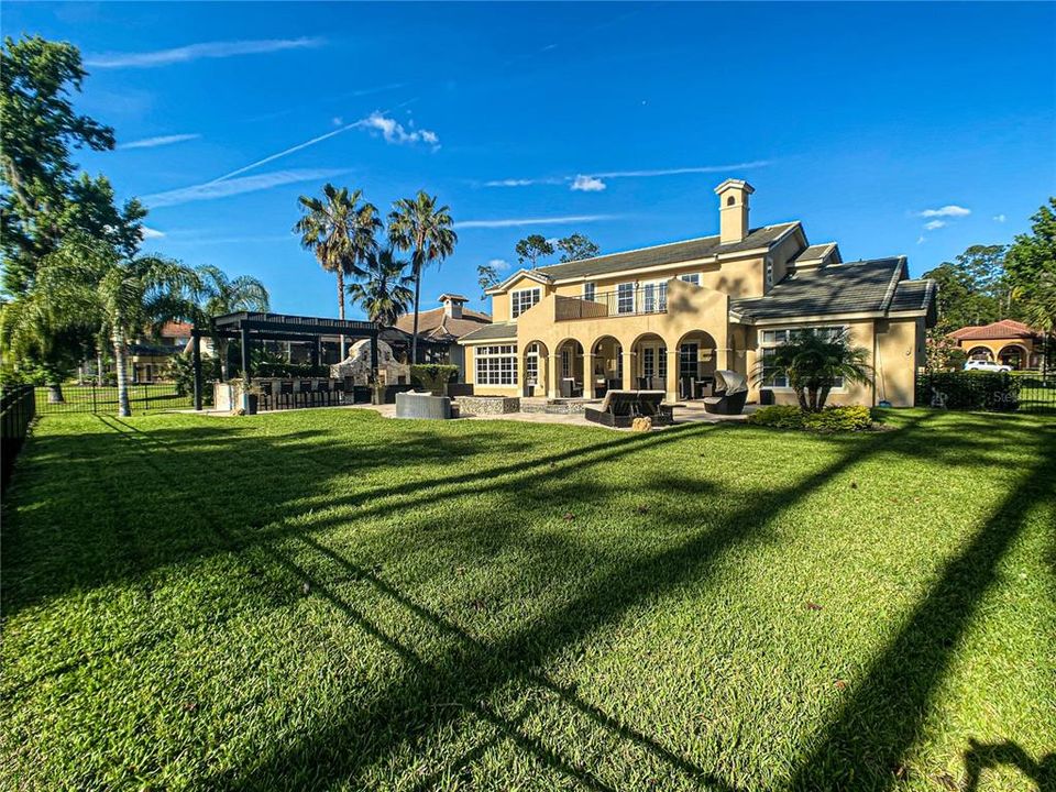 Recently Sold: $999,000 (5 beds, 4 baths, 4635 Square Feet)