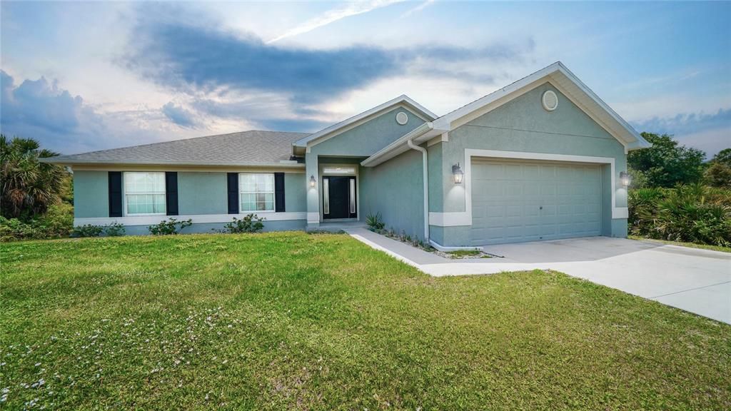 Recently Sold: $275,000 (4 beds, 2 baths, 1762 Square Feet)