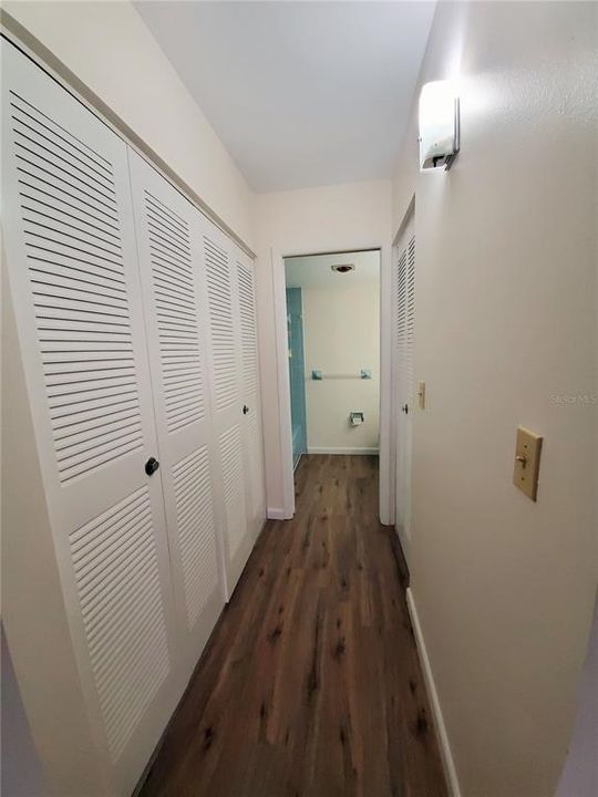 Vendido Recientemente: $75,900 (2 camas, 2 baños, 919 Pies cuadrados)