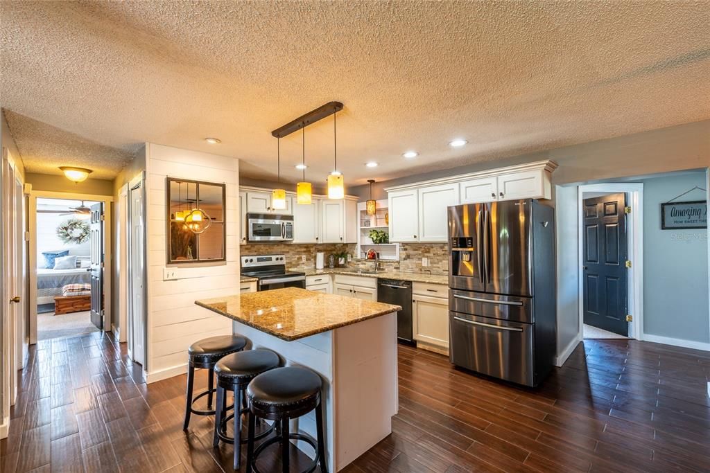 Recently Sold: $249,900 (4 beds, 2 baths, 1522 Square Feet)