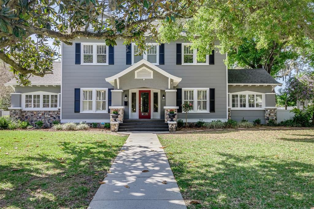 Recently Sold: $729,950 (4 beds, 2 baths, 3940 Square Feet)