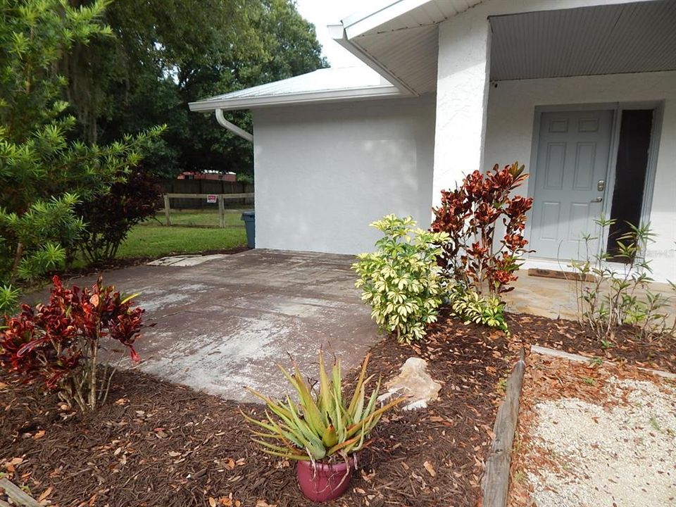 Recently Sold: $230,000 (3 beds, 1 baths, 1280 Square Feet)