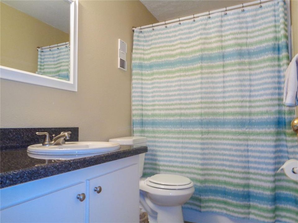 Недавно арендовано: $2,500 (2 спален, 1 ванн, 825 Квадратных фут)
