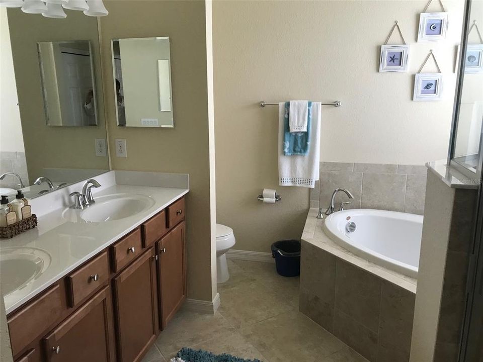 Recently Sold: $325,000 (2 beds, 2 baths, 1545 Square Feet)