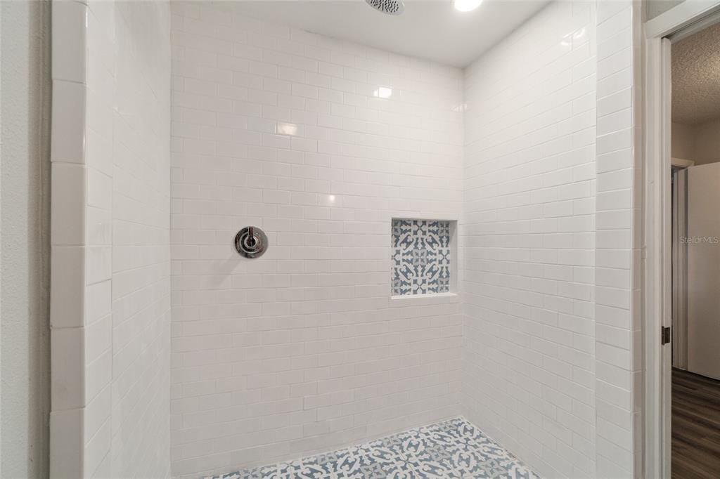 最近售出: $199,900 (2 贝兹, 1 浴室, 1544 平方英尺)