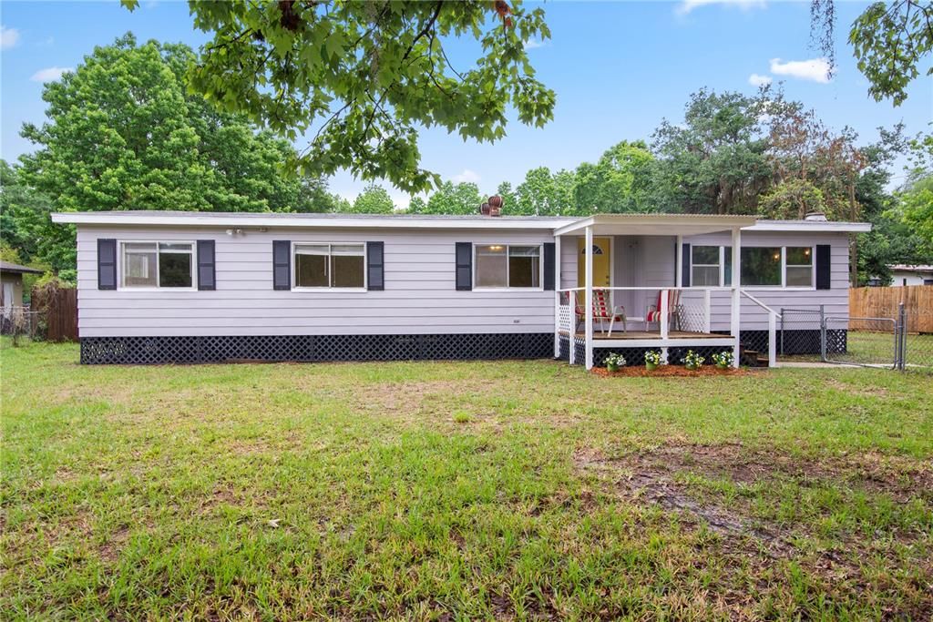 Recently Sold: $127,000 (3 beds, 2 baths, 1488 Square Feet)