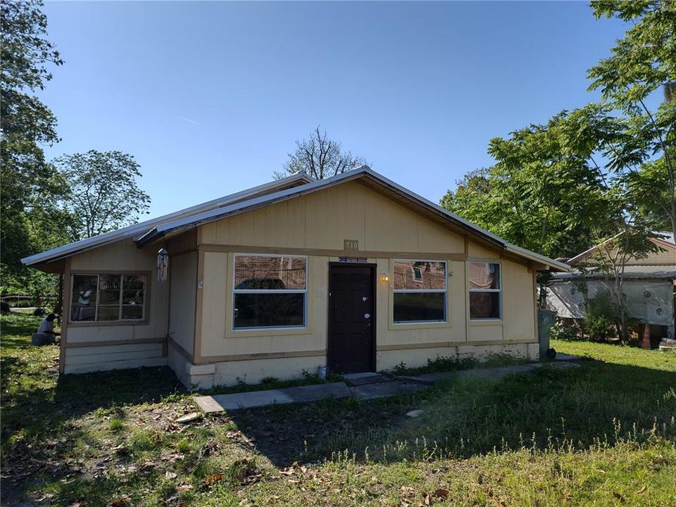 Vendido Recientemente: $79,000 (3 camas, 2 baños, 1712 Pies cuadrados)