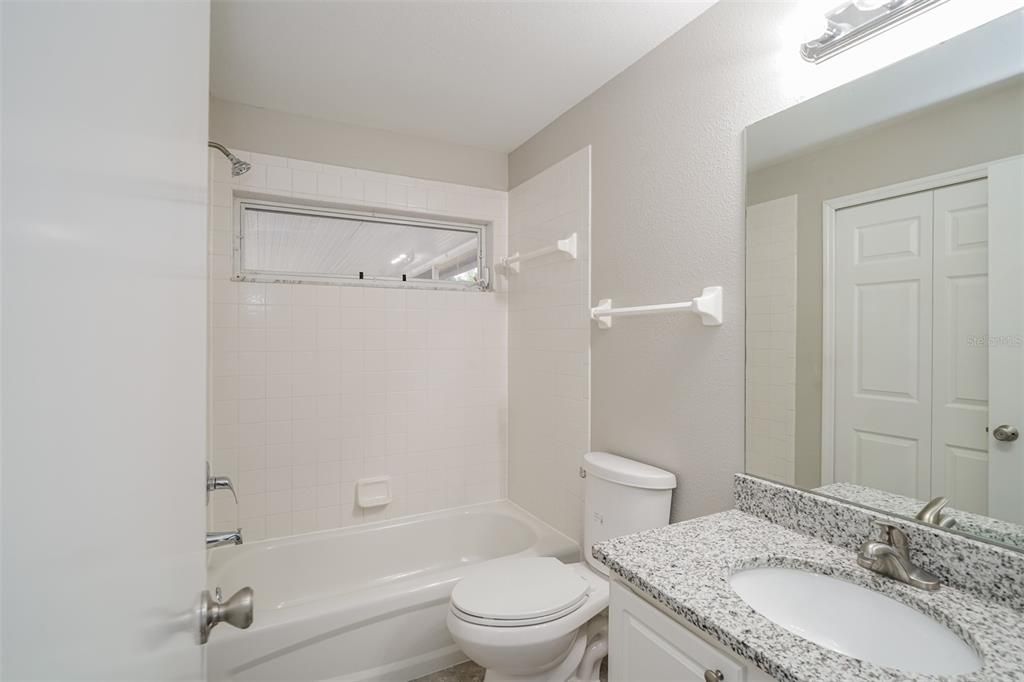 最近租的: $1,825 (3 贝兹, 2 浴室, 1211 平方英尺)