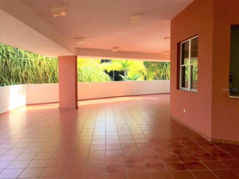 Vendido Recientemente: $230,000 (3 camas, 2 baños, 1605 Pies cuadrados)