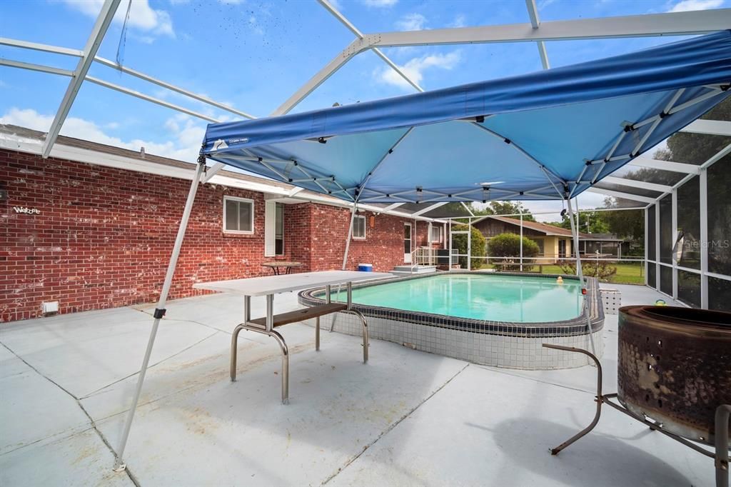 Recently Sold: $400,000 (3 beds, 2 baths, 1475 Square Feet)