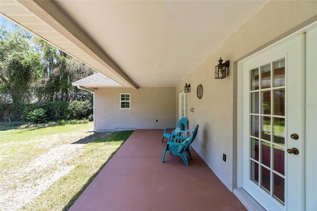 Recently Sold: $299,000 (3 beds, 2 baths, 1866 Square Feet)