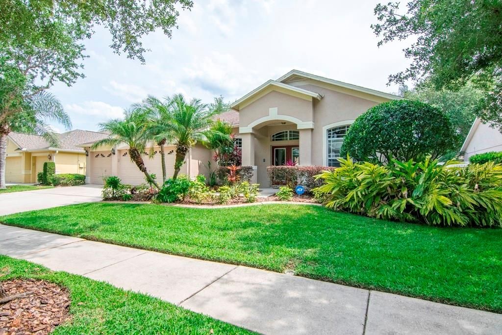 Recently Sold: $500,000 (4 beds, 3 baths, 3043 Square Feet)
