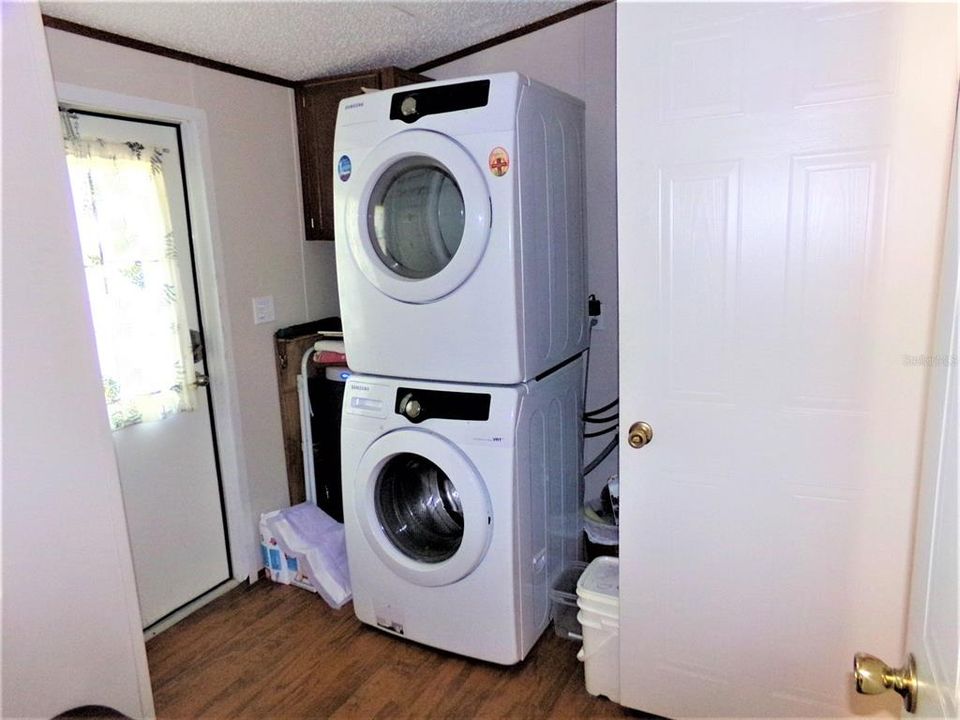 LAUNDRY - WASHER & DRYER INCLUDED!