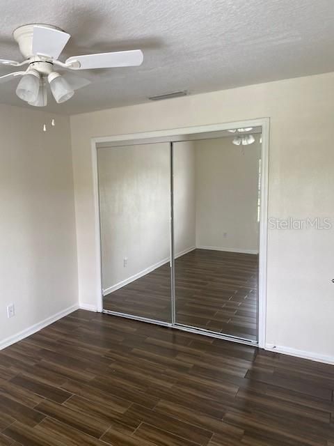 Recently Sold: $274,900 (2 beds, 1 baths, 720 Square Feet)