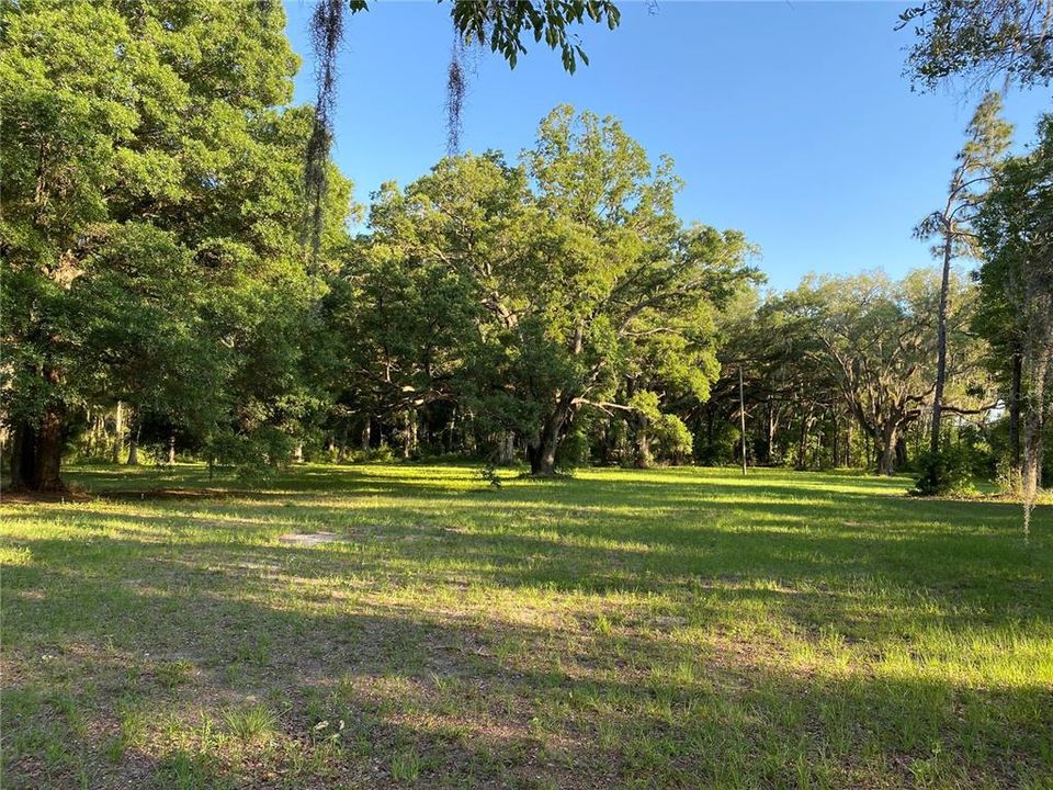 Vendido Recientemente: $199,000 (4.71 acres)