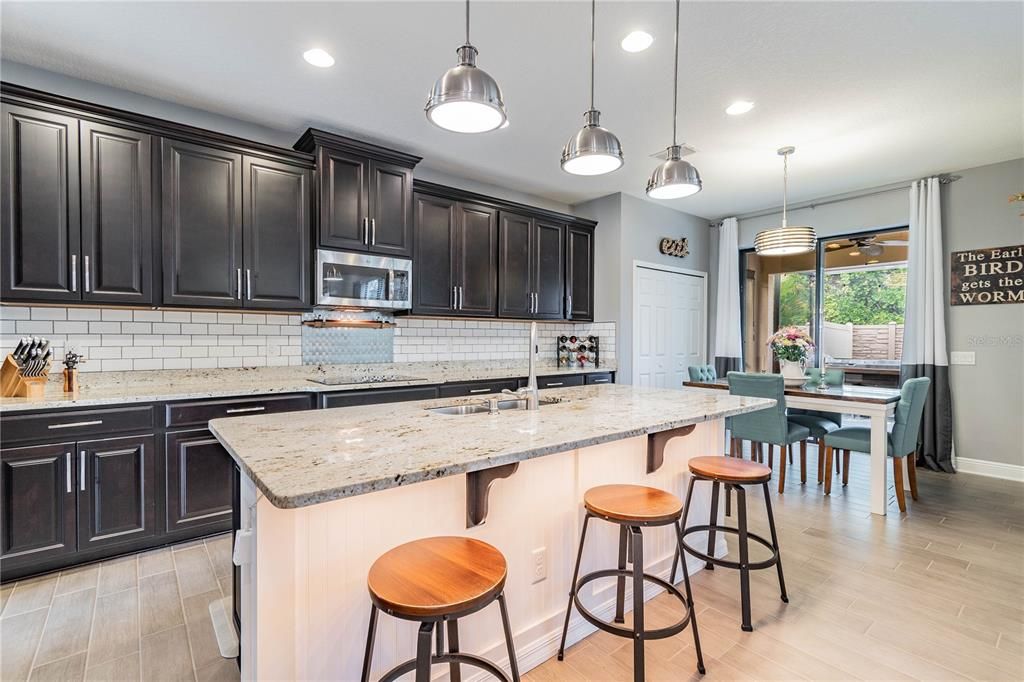 Recently Sold: $598,000 (4 beds, 3 baths, 2835 Square Feet)