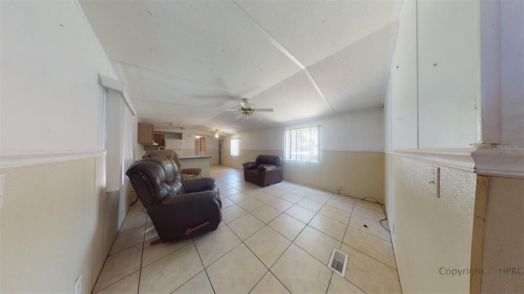 Recently Sold: $120,000 (2 beds, 2 baths, 924 Square Feet)