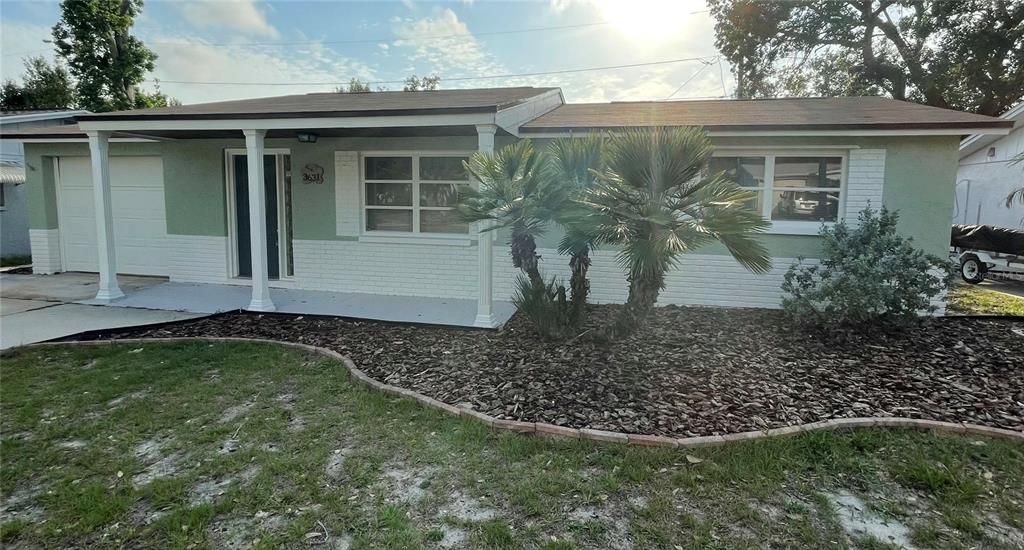Recently Sold: $154,777 (2 beds, 1 baths, 1004 Square Feet)