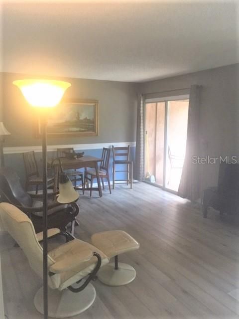 Recently Sold: $129,900 (2 beds, 2 baths, 897 Square Feet)