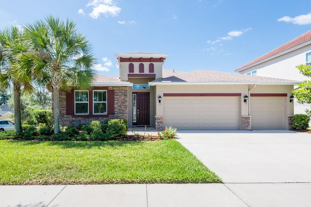 Recently Sold: $410,000 (4 beds, 2 baths, 2361 Square Feet)