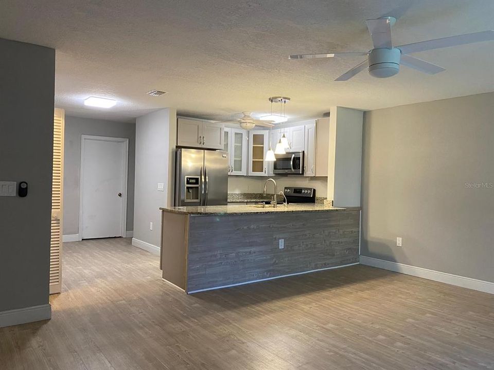 Recently Rented: $1,199 (2 beds, 2 baths, 1301 Square Feet)
