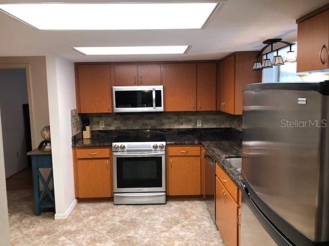 Recently Sold: $314,900 (3 beds, 2 baths, 1918 Square Feet)