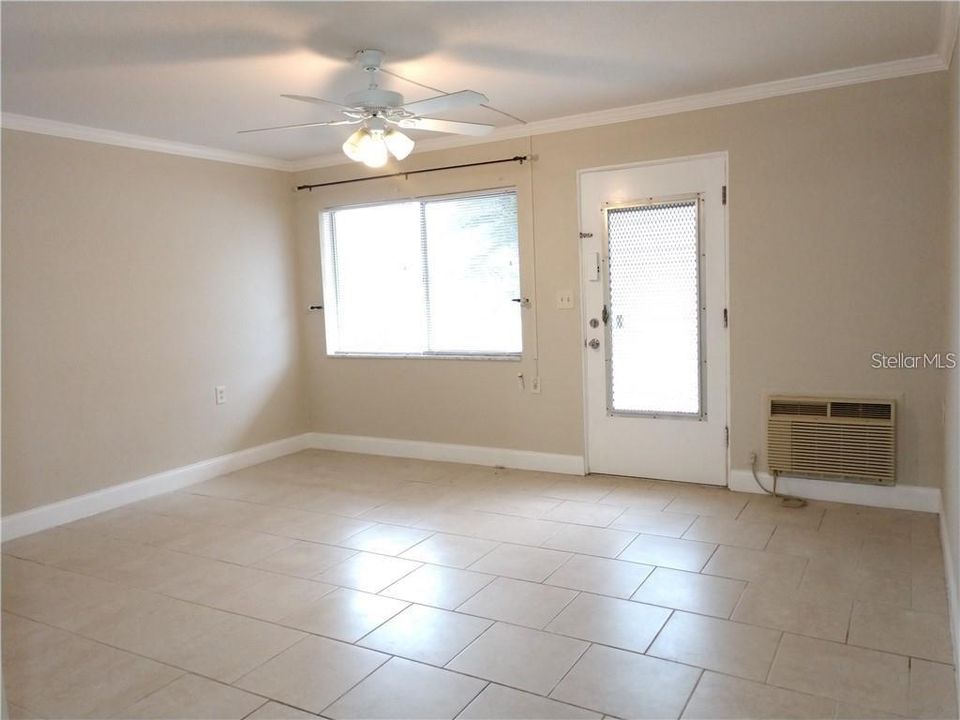 Recently Rented: $975 (1 beds, 1 baths, 608 Square Feet)