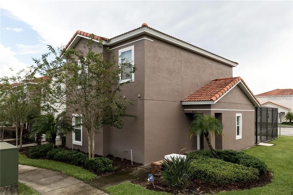 Vendido Recientemente: $254,800 (4 camas, 3 baños, 1636 Pies cuadrados)