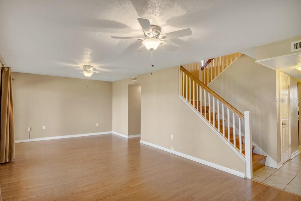 Recently Sold: $199,900 (3 beds, 2 baths, 1585 Square Feet)