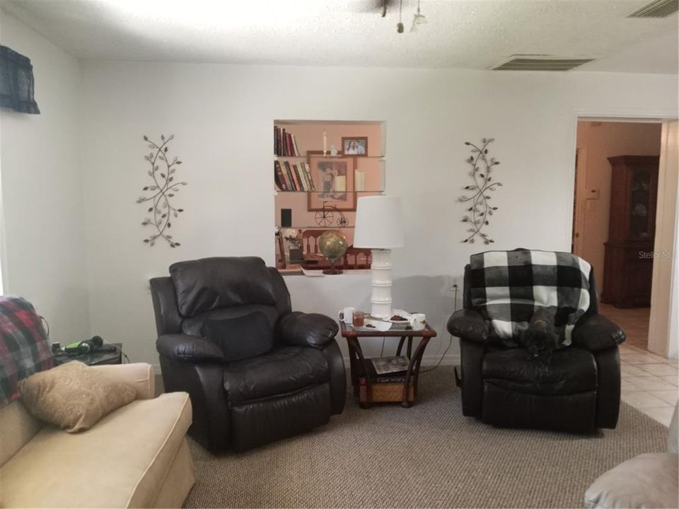 Recently Sold: $199,000 (2 beds, 2 baths, 1144 Square Feet)