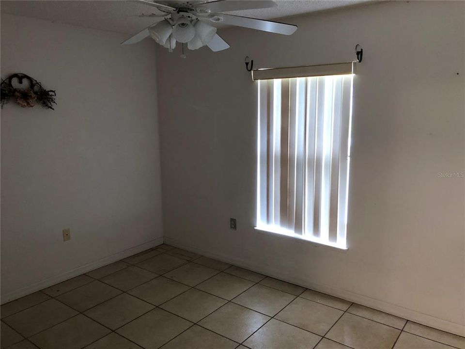 Vendido Recientemente: $210,900 (3 camas, 2 baños, 1332 Pies cuadrados)