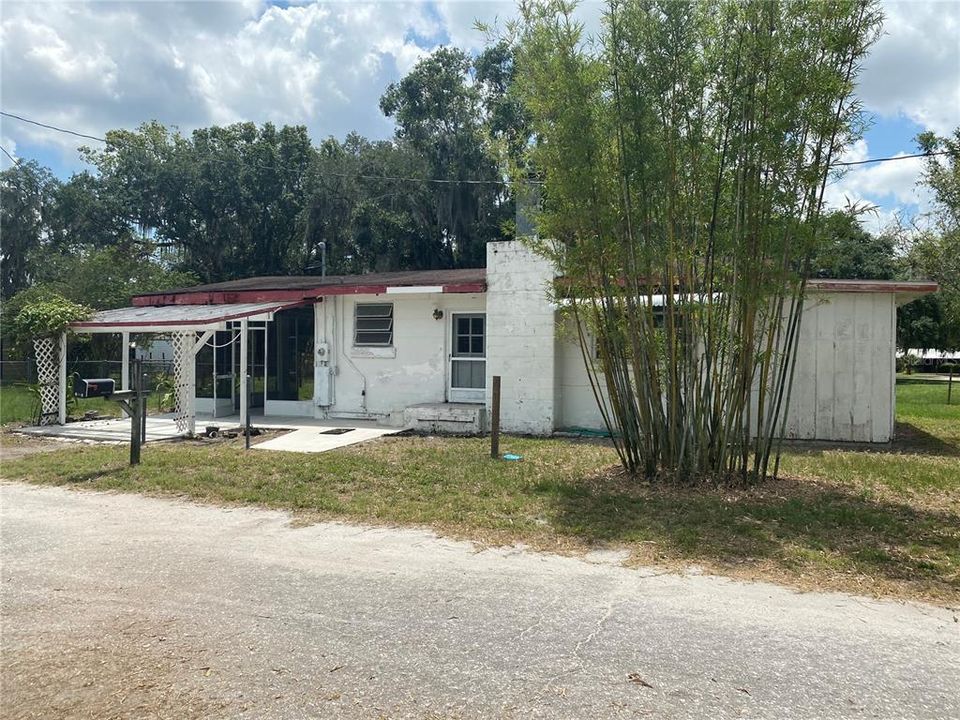 Recently Sold: $78,000 (2 beds, 1 baths, 780 Square Feet)