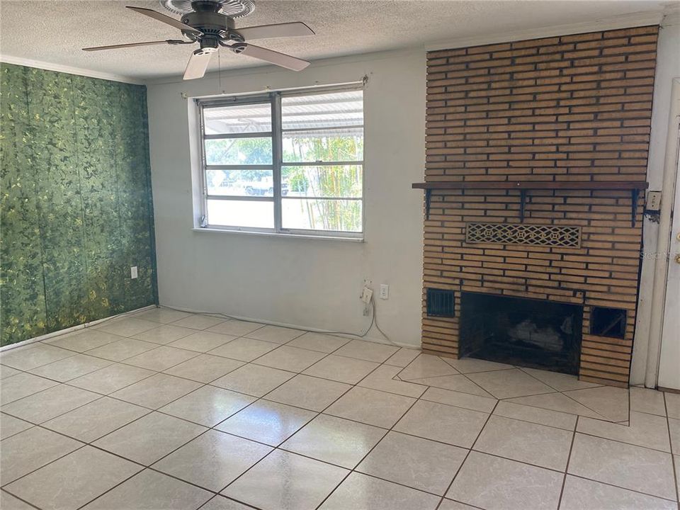 Vendido Recientemente: $78,000 (2 camas, 1 baños, 780 Pies cuadrados)