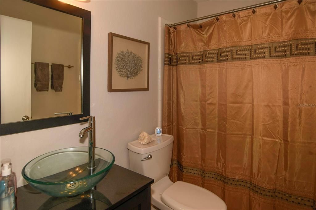 最近售出: $347,800 (2 贝兹, 2 浴室, 1806 平方英尺)