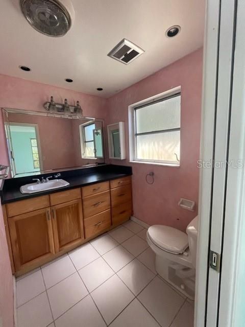 Recently Sold: $295,000 (2 beds, 2 baths, 1471 Square Feet)