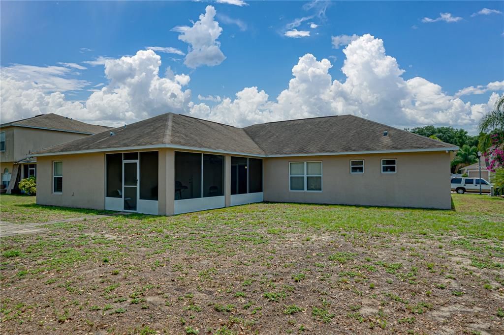 Recently Sold: $275,000 (4 beds, 2 baths, 2217 Square Feet)