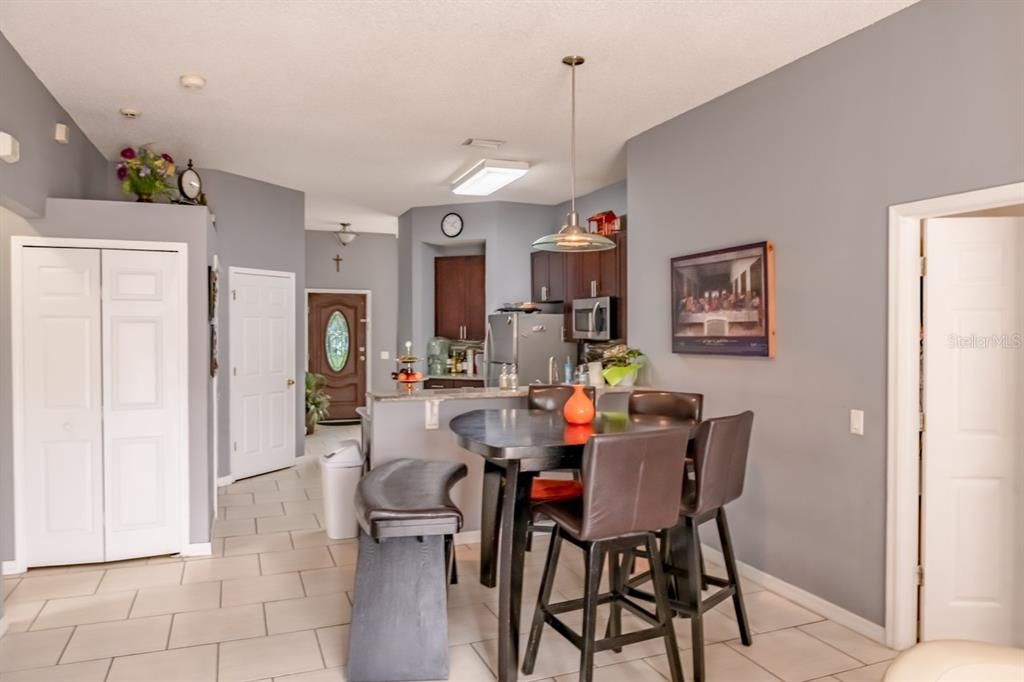 Recently Sold: $329,990 (3 beds, 2 baths, 1710 Square Feet)