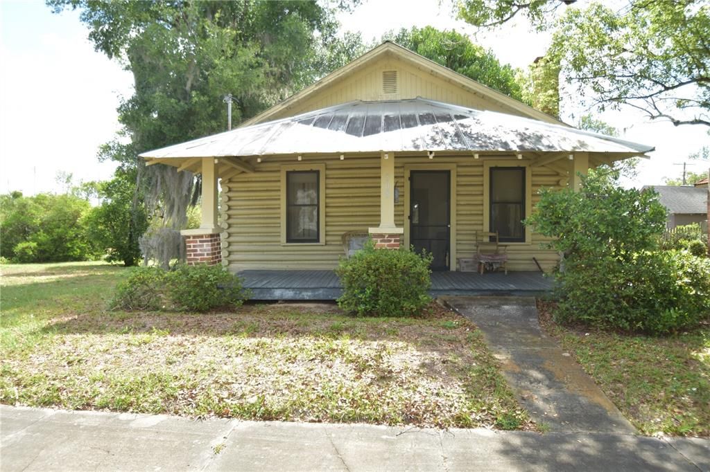 Recently Sold: $69,000 (3 beds, 1 baths, 708 Square Feet)