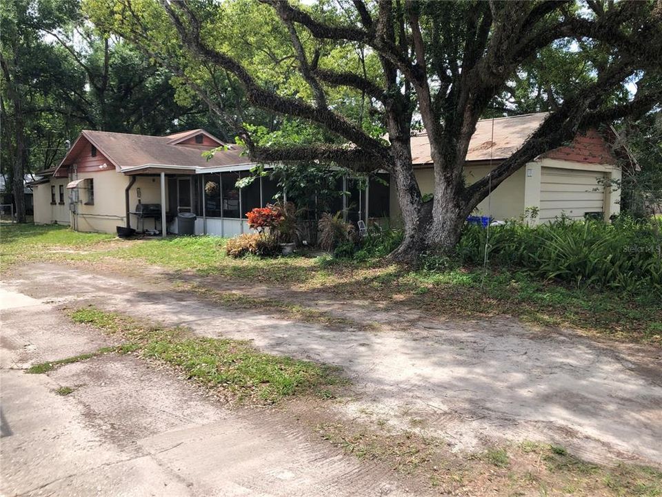 Recently Sold: $200,000 (3 beds, 2 baths, 1418 Square Feet)