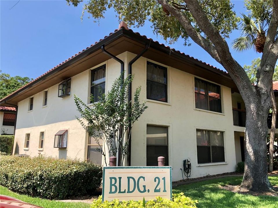 Недавно продано: $169,000 (2 спален, 2 ванн, 1100 Квадратных фут)