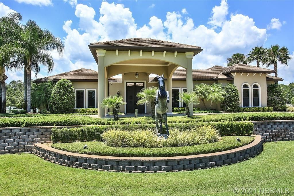 Recently Sold: $1,750,000 (3 beds, 5 baths, 7574 Square Feet)