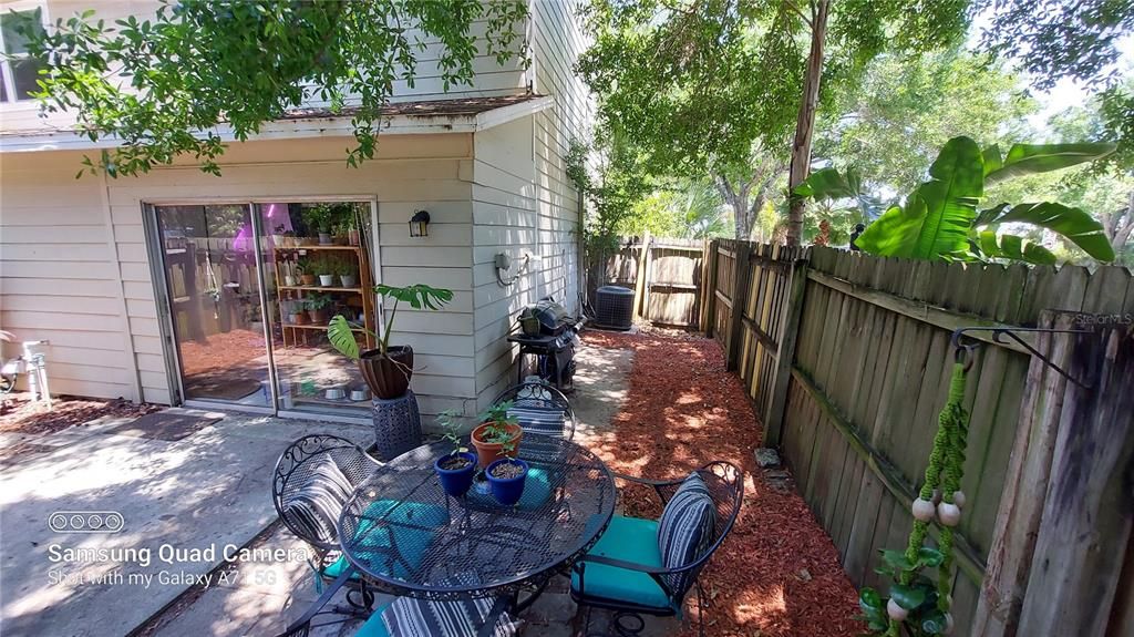Recently Sold: $125,000 (2 beds, 1 baths, 1152 Square Feet)