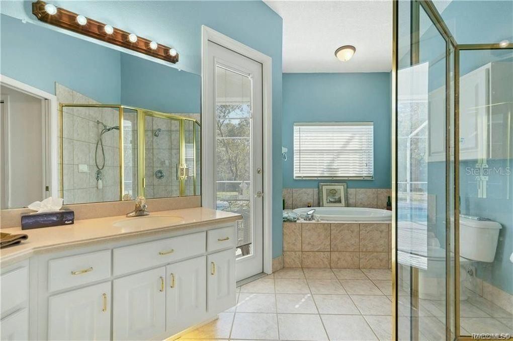 最近售出: $275,000 (3 贝兹, 2 浴室, 1863 平方英尺)