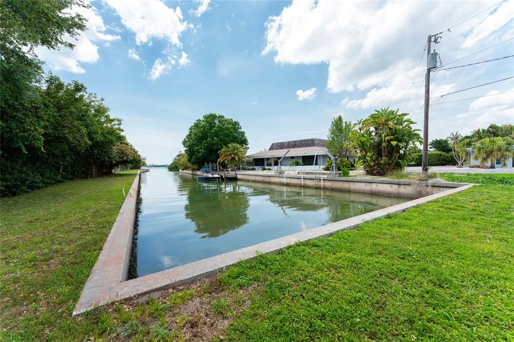 Recently Sold: $3,950,000 (0 beds, 0 baths, 10541 Square Feet)