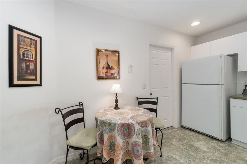 Recently Sold: $227,900 (2 beds, 2 baths, 1153 Square Feet)