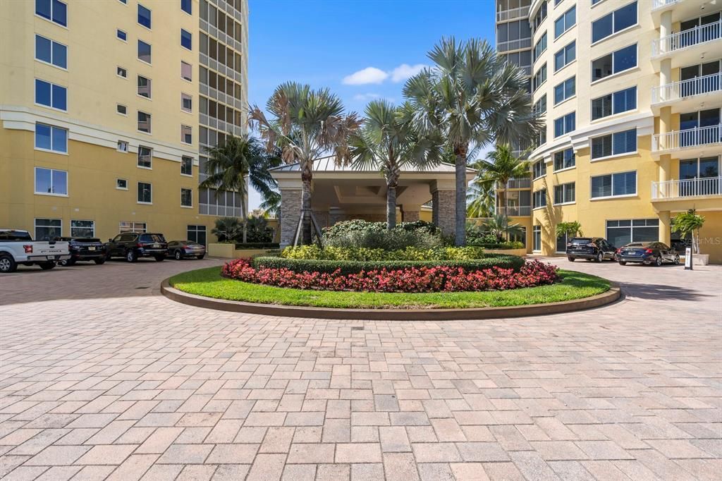 Recently Sold: $495,000 (1 beds, 1 baths, 569 Square Feet)
