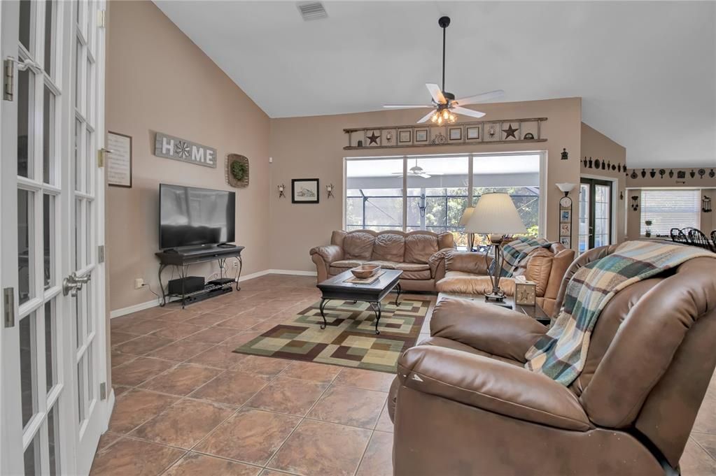 Recently Sold: $535,000 (3 beds, 2 baths, 2460 Square Feet)